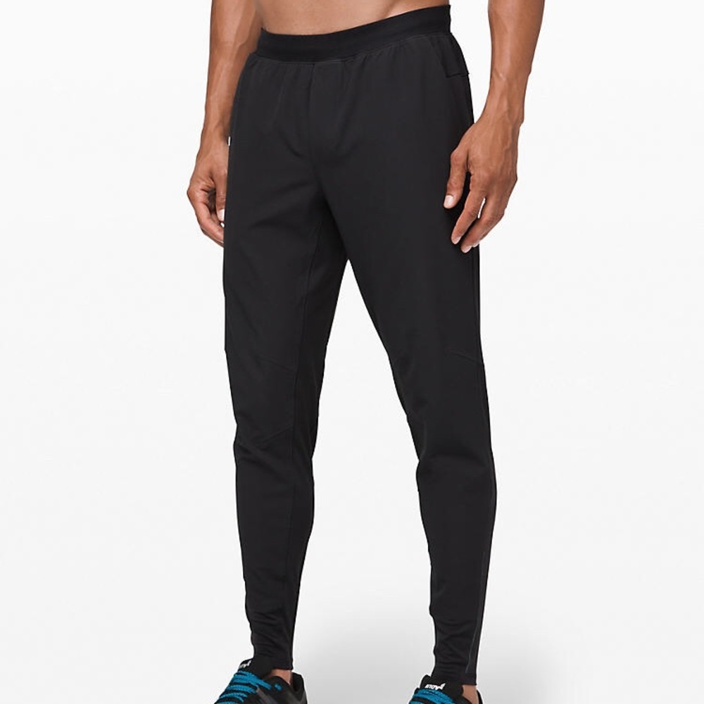 Lululemon men’s Navy Joggers